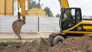 Выкопать яму экскаватором в Михайловке от 925 руб. - 2Землекопа-Мхл